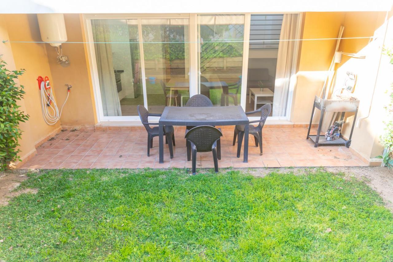 Magnífico duplex renovado con piscina garaje y jardín, frente a la playa de los Caños de Meca. Los Canos De Meca Exterior foto