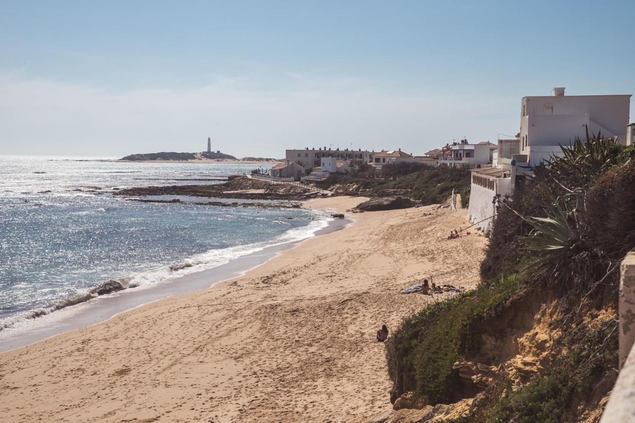 Magnífico duplex renovado con piscina garaje y jardín, frente a la playa de los Caños de Meca. Los Canos De Meca Exterior foto