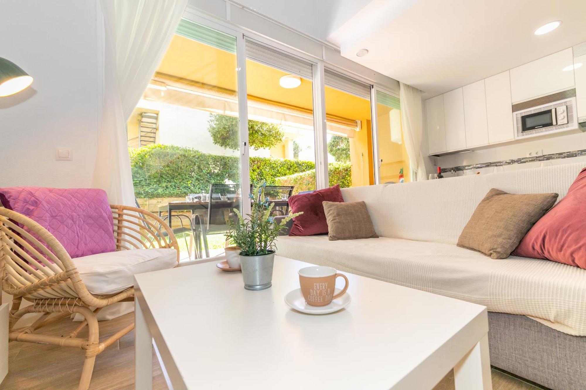 Magnífico duplex renovado con piscina garaje y jardín, frente a la playa de los Caños de Meca. Los Canos De Meca Exterior foto